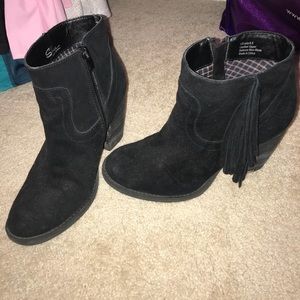 Sbicca Black fringe booties